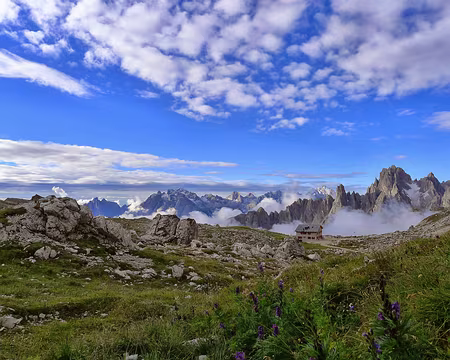 PXL158 Le refuge Lavaredo...