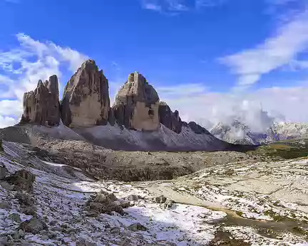 PXL164 Les Tre Cime di Lavaredo vues du côté nord. La photo la plus célèbre des Dolomites.