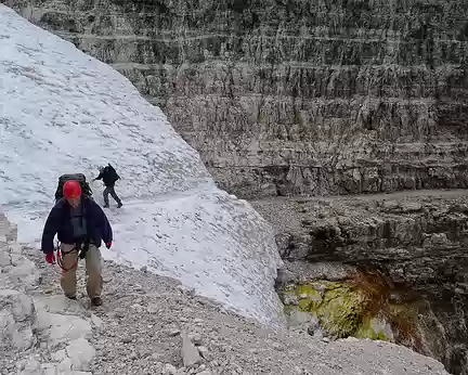 PXL197 La Strada degli Alpini et ses passages sur névé.