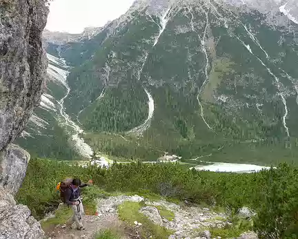 PXL211 Tout en bas, la Talschlusshütte, notre dernier hébergement.