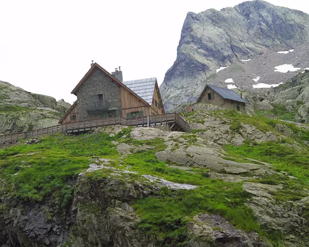 PXL123 Refuge de Nice.