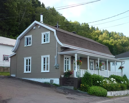 33 La maison Rosalie à l'Anse Saint-Jean