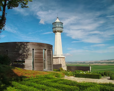 PXL033 Aujourd'hui, un musée remplace la guinguette et le restaurant.