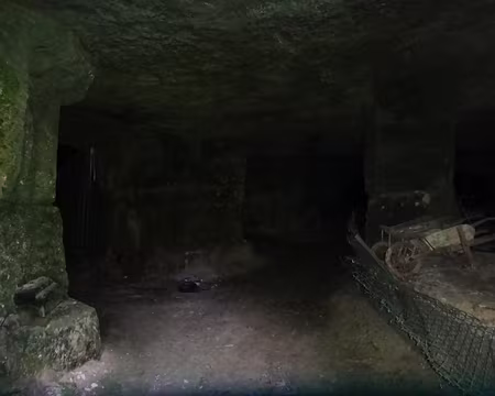 PXL066 Entrepôt troglodyte à Vez