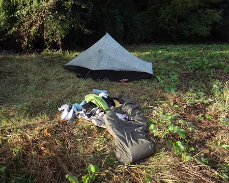 PXL021 Le beau temps du week-end laissait le choix : nuit à la belle étoile ou sous tente