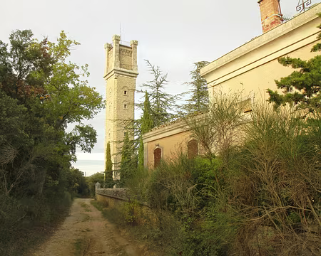 PXL032 Tour Philippeconstruit par un bonnieulais Philippe Audibert.Artiste de talent, Philippe Audibert fut un grand prix de Rome de sculpture. il entrepris la...
