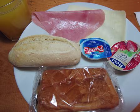 PXL093 J4 - Finis les buffets d'hôtels, voici les petits déjeuners de refuges