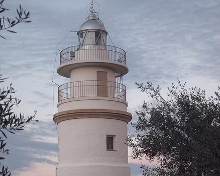 PXL120 Phare du Cap Gros à côté de notre refuge