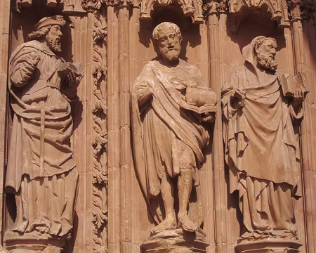 PXL227 Portail sud de la cathédrale