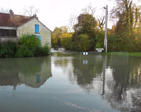 PXL024 Le Loing en crue