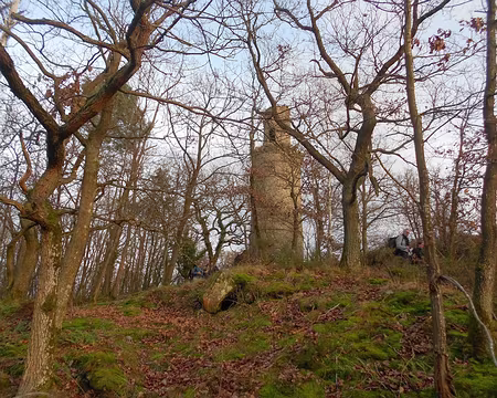 PXL012 ....Elle a la réputation d'avoir servi aux expériences de Claude Chappe (1763-1805) ingénieur qui inventa le télégraphe aérien.