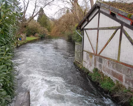 PXL014 La Juine à Lardy et le moulin de Goujon (ancien moulin à farine jusqu'au début du XXè s.). Merci à Marylise.