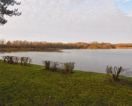 PXL000 Etang des Noés créé en 1684 par Vauban pour alimenter les bassins et jets d'eau du château de Versailles.