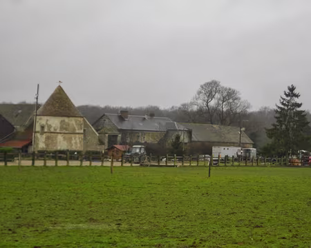 PXL003 Pigeonnier de la ferme fortifiée de Malvoisine