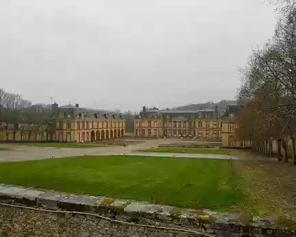 PXL013 Château de Dampierre construit, fin XVIIè s., par Jules Hardouin-Mansart sur les ordres du Duc de Chevreuse, gendre de Colbert...