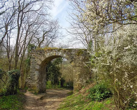 PXL005 Porte Bourdeau, époque gallo-romaine, remaniée au XIIIè s., St-Yon