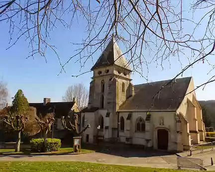 PXL008 Eglise St-Léger, clocher du XIIè s. nef et choeur du XVè s., Morainvilliers