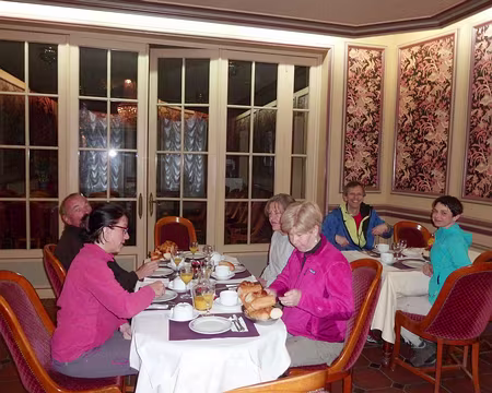 PXL001 Petit déjeuner dans un hôtel à l'ancienne