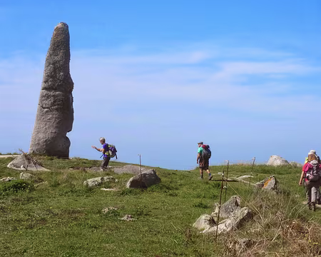 PXL115 tiens, un menhir