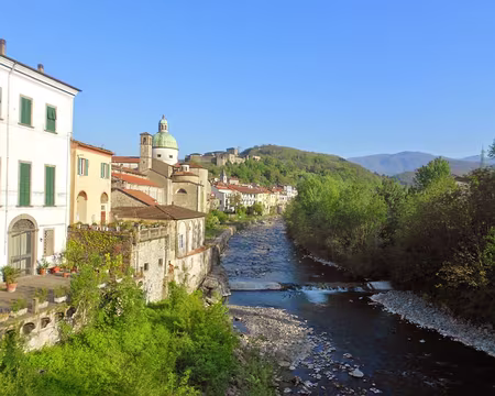 PXL069 J5 - Pontremoli, le matin