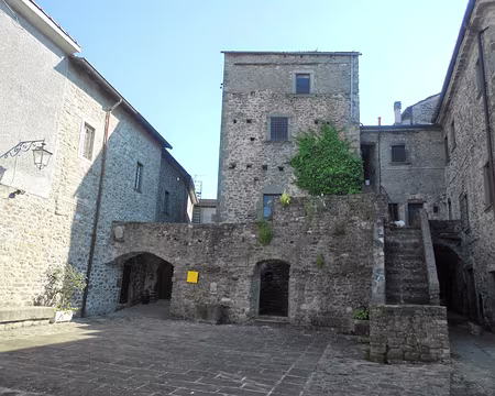 PXL070 Place de la Sainte-Croix (Xè-XIIè s.), Ponticello