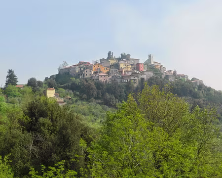 PXL084 Village perché de Bibola