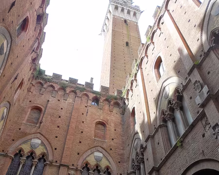 PXL211 Intérieur du Palais