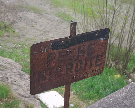 Ya pas à dire, les panneaux sont à jour dans le coin ! Ya pas à dire, les panneaux sont à jour dans le coin !