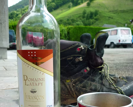 PXL058 ... Bedous, avec pause ''Jurançon'', fameux.