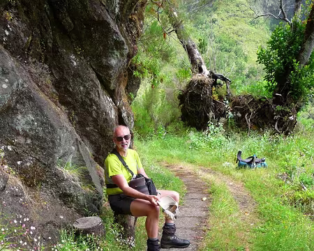 PXL027 J4-Tunnel Pico Ruivo : Aumône pour un pauvre CAFiste en manque de bière fraîche