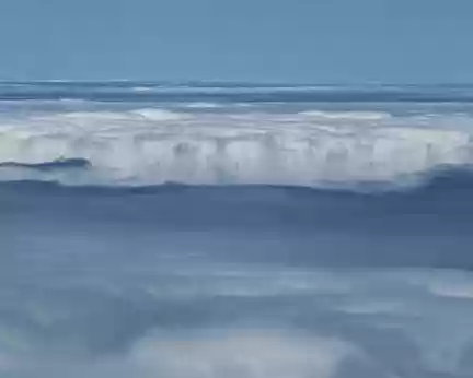 PXL060 J8 - Plateau do Paul da Serra et ses éoliennes (PF Estanquinhos) : Mer de nuages