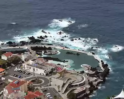 PXL069 J9-Porto Moniz : Porto Moniz et sa piscine d'eau de mer