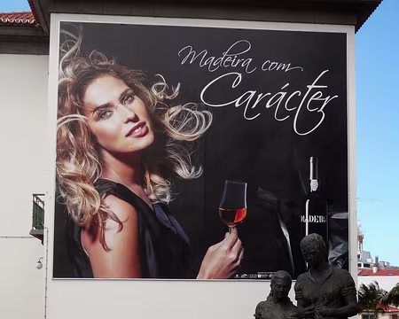 PXL134 J13-Funchal : Funchal - Evolution de la femme