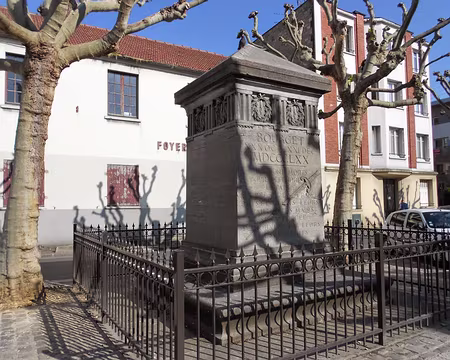 PXL000 Le Monument aux Morts de 1870, l'