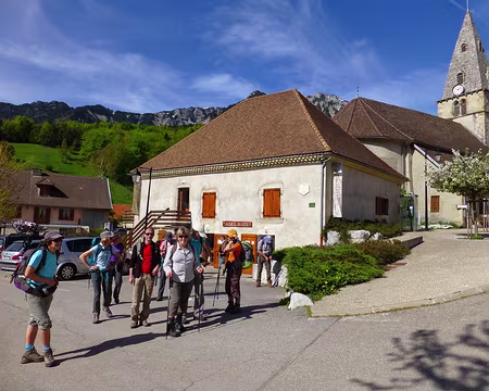 PXL004 Chichilianne : départ des randonnées