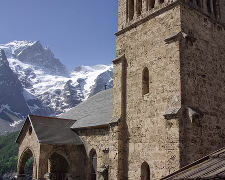 L’église des Terrasses et la Meije L’église des Terrasses et la Meije
