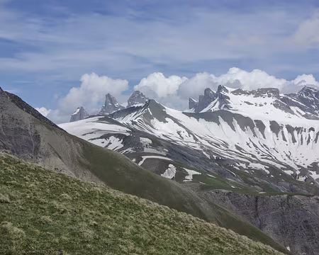 Vers les aiguilles de la Saussaz Vers les aiguilles de la Saussaz