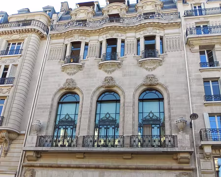 PXL003 Immeuble Jean-Paul Gaultier