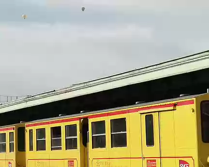 01 Le train jaune est là