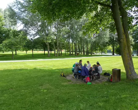PXL006 Pique-nique dans le parc Corbière, Le Pecq