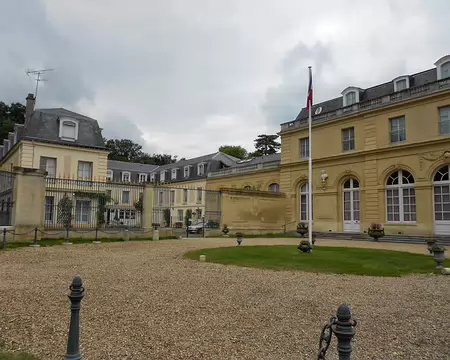 PXL010 Le Château de Val en forêt domaniale de St-Germain