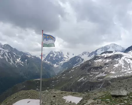 PXL071 Le ciel commence à se couvrir pour de bon !