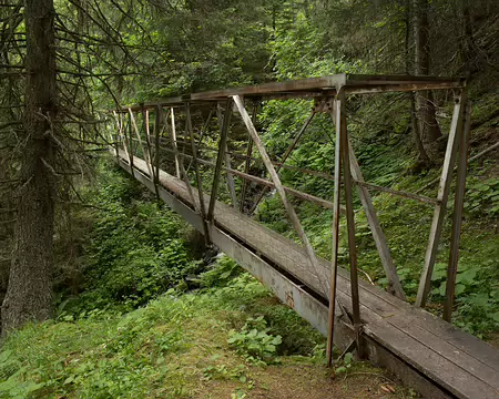 FM9A1395 l'eau coulait sous les planches