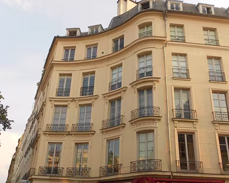 PXL017 Rue du Pont-aux-Choux. Merci à Marylise.