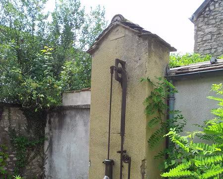 PXL008 Pompe datant de 1896, Montigny-sur-Loing