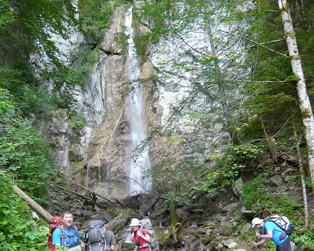 PXL009 Jeudi 07/08. Cascade au sortir de la Chapelle d'Abondance.