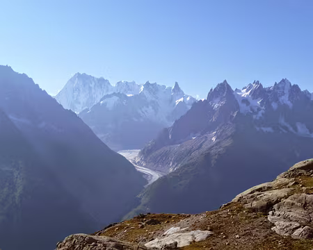 01c1 les grandes jorasses se d�voilent.