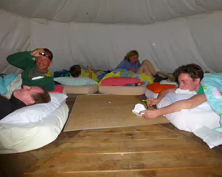 PXL021 A côté, c'est la franche rigolade