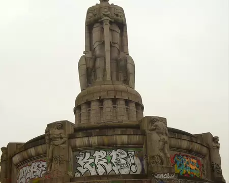 PXL028 la statue de Bismark