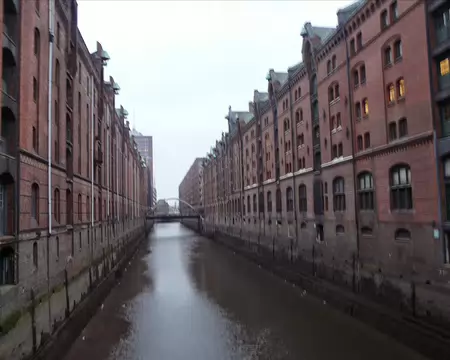 PXL033 le quartier des docks